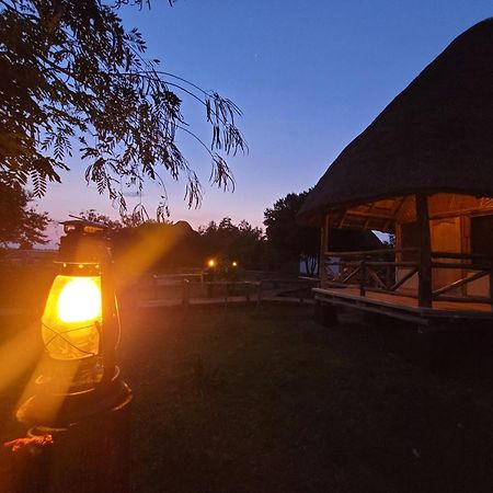 Songbird Safari Lodge & Campsite Katunguru Экстерьер фото