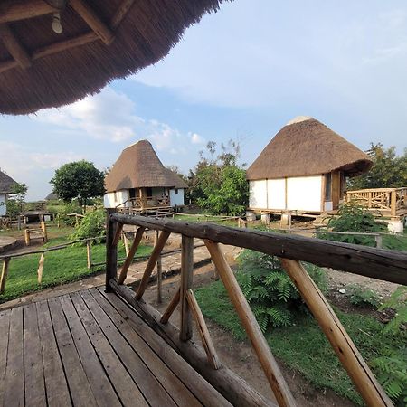 Songbird Safari Lodge & Campsite Katunguru Экстерьер фото